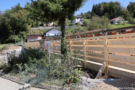 Začasni most v Stranjah povezal levi in desni breg Kamniške Bistrice (6)